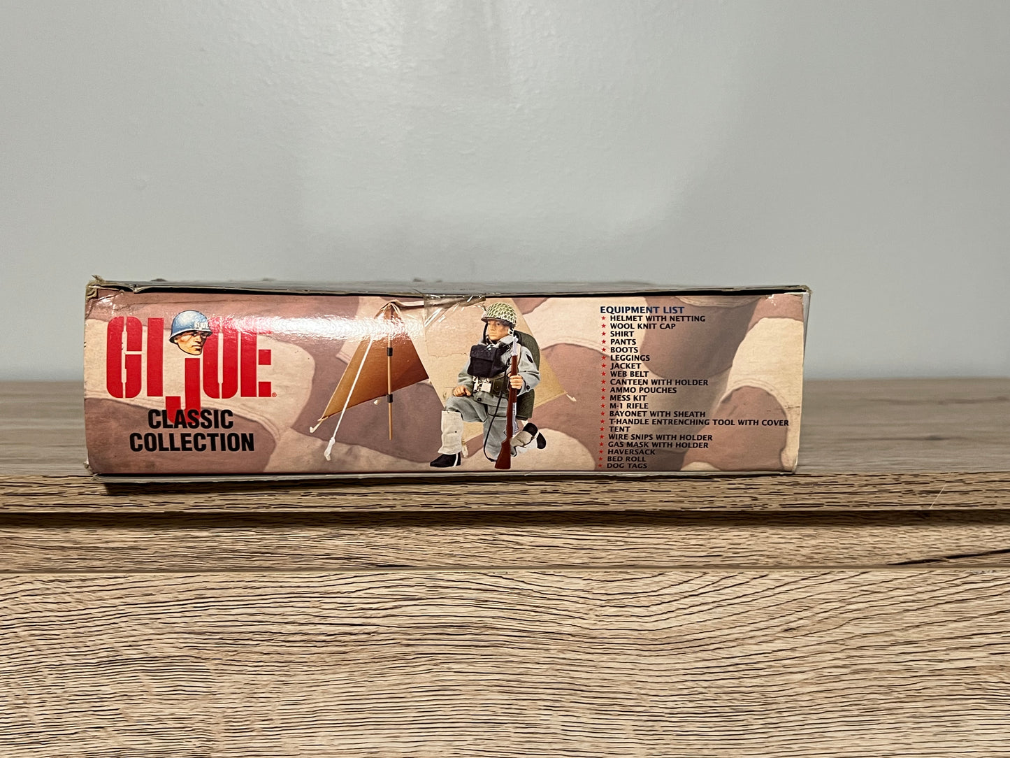 1997 Limited Edition G.I. Joe Classic Collection WWII D-Day Salute Action Figure